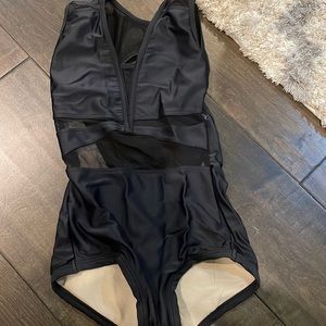 Super cute five dancewear leo size youth XL